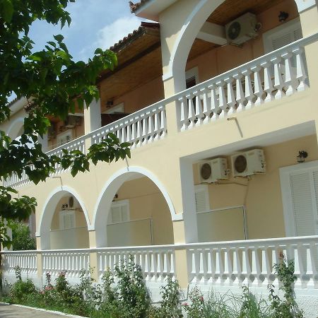 Rallou Rooms & Apartments Gaitani Exterior photo
